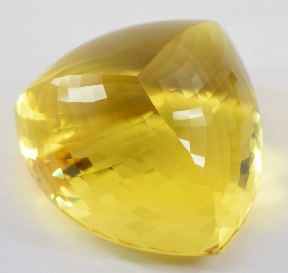 Natural Trillion Cut 2500 Ct EGL Certified Brazilian Big Yellow Citrine Gemstone - Image 4 of 4