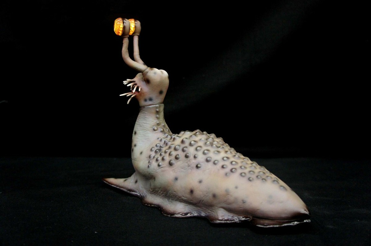 Ultra Q Namegon Art Statue 30 cm Ancient Monster ウルトラQ 火星