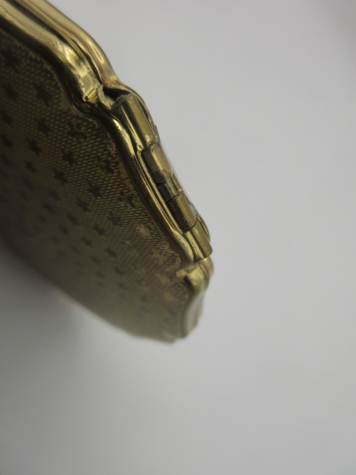 Vtg Stratton England Burgundy Floral Rose Powder Compact w/ Mirror Gold UK