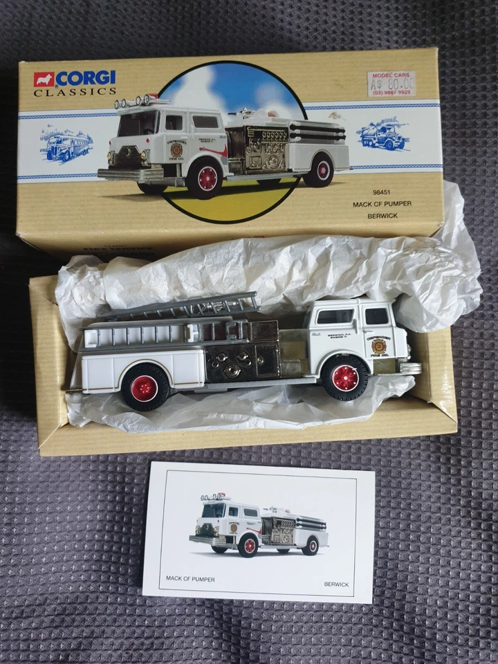Corgi Classics 98451 1/43 Scale Mack CF Pumper Berwick White Fire Truck Diecast - Image 2 of 3