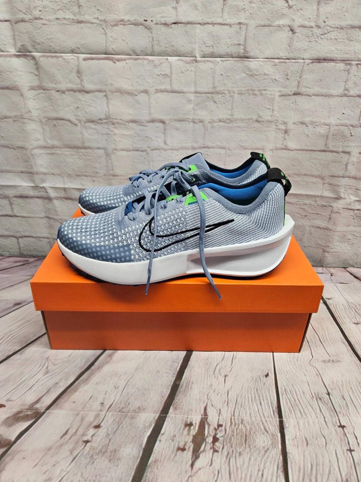 Size 8.5 - Nike Interact Run Ashen Slate/Black NIB