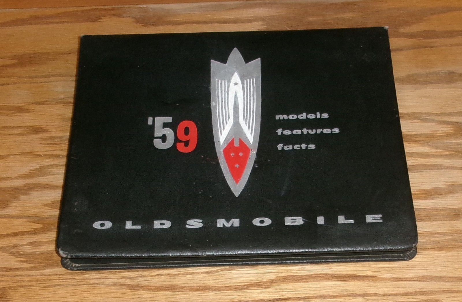 Original 1959 Oldsmobile Models Features Facts Dealer Sales Album 59 98 88
