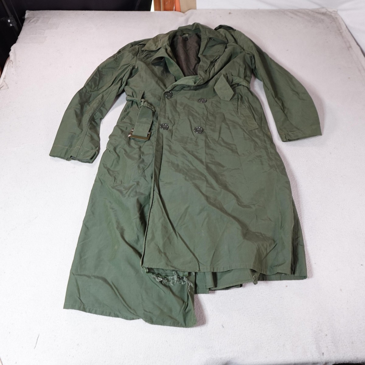 ジャケット・アウター yoke militaly over coat Vintage Army Field Coat Mens 32R Green Military Trench Overcoat