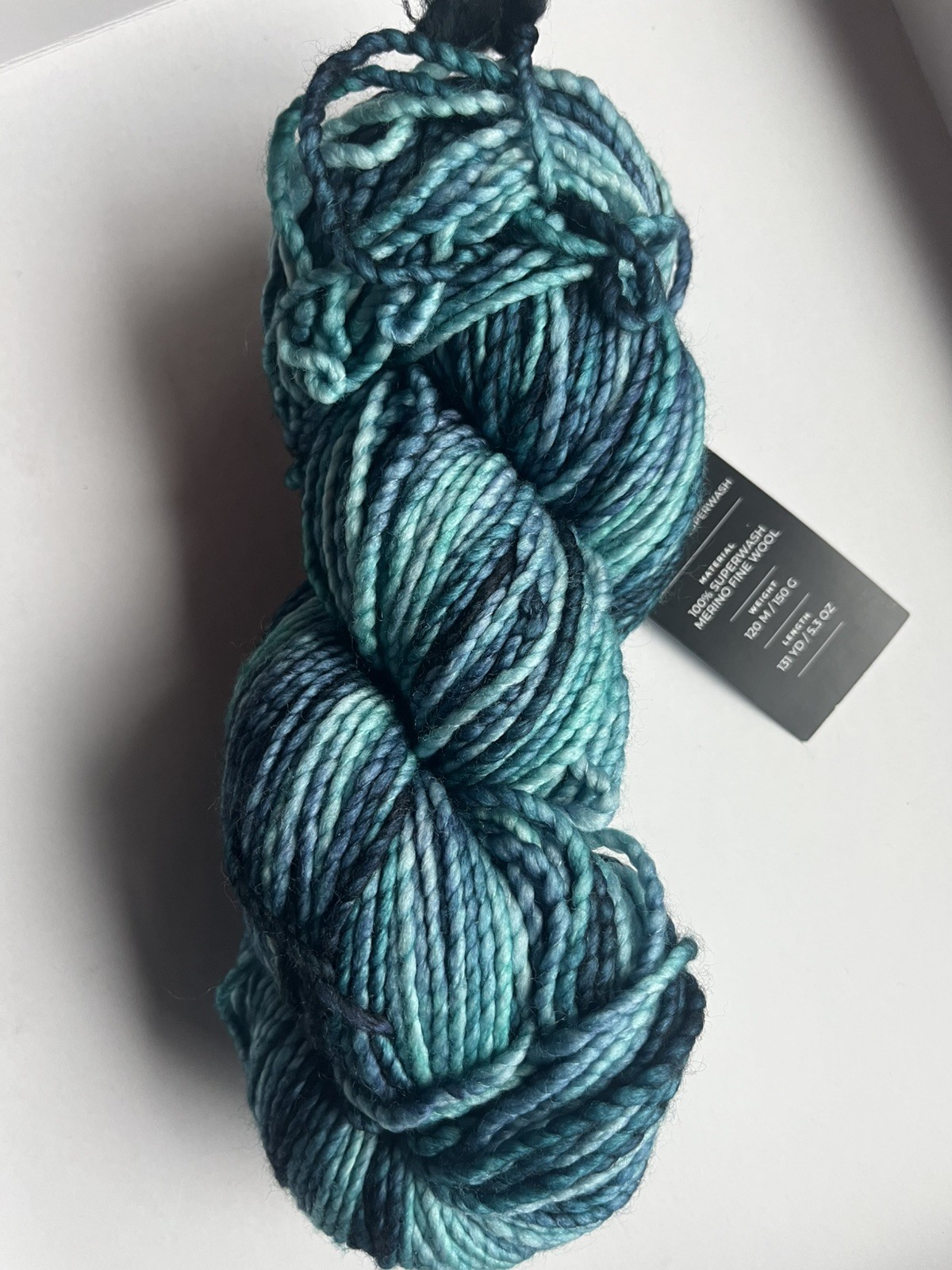K & C Splendid Superwash Yarn, (1) Hank, Sea Splash, blues Merino Bulky