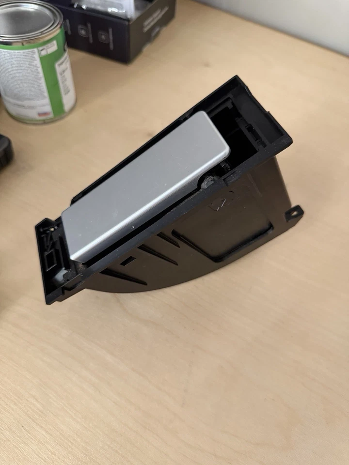 Portavasos plegable Chrysler Crossfire consola central emergente 04-08 OEM Foto 2 de 4