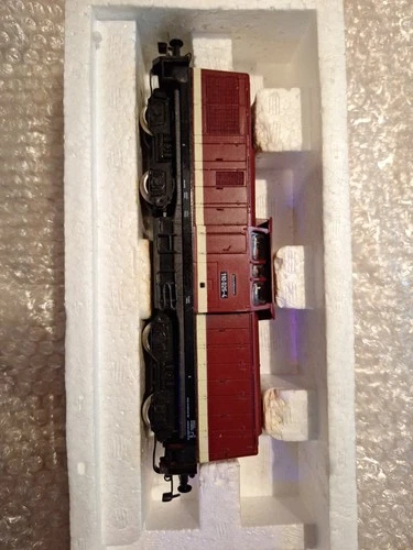 Piko  Lokomotive BR 110 025 dunkelrot    h0 gebraucht