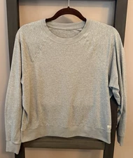 Vuori Halo Long Sleeve Pullover Crew-Lightweight Dreamknit-SMALL-Lite Gray