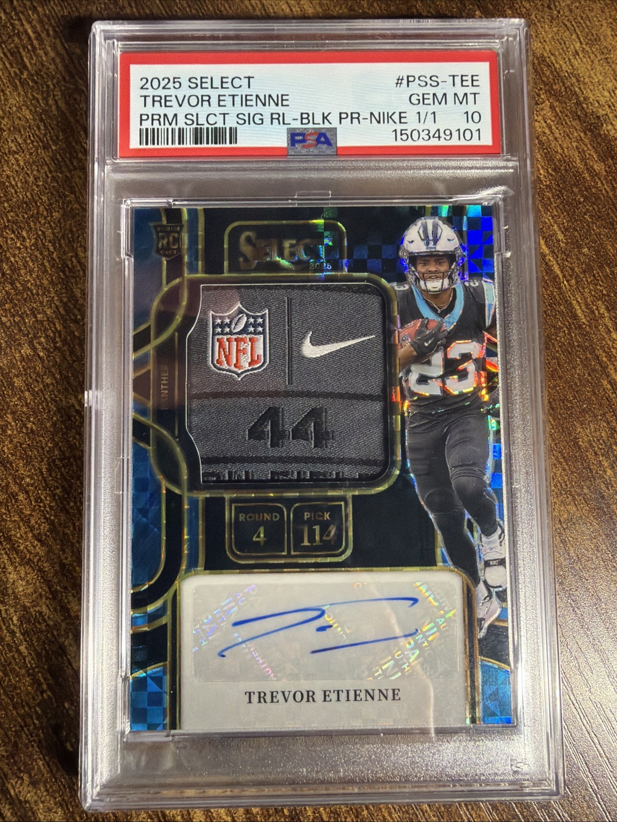 Trevor Etienne Panini Select Prime Selection Signatures Relics #PSSTEE Black Prizm-Laundry Tag Nike 1/1