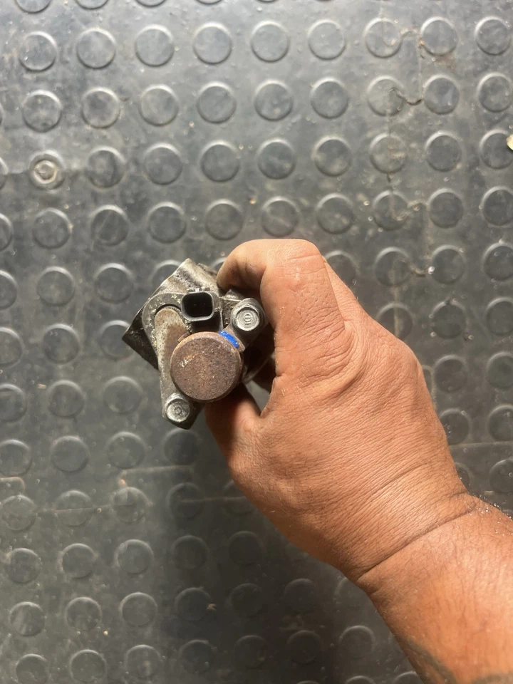 Honda Vtec Solenoid Spool Valve Fits For 2006-2011 Civic 15810-RNA-A01 Sedan1.8L - Image 3 of 4