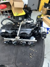 13 CHEVY TAHOE 5.3L INTAKE MANIFOLD WITH THRO...