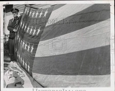 1963 Press Photo Harry Startey with American Flag Reportedly Made in 1863