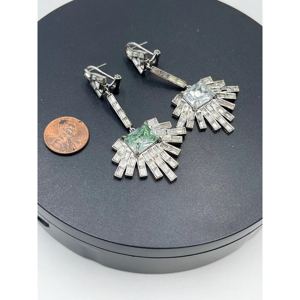 Lulu Frost Designer Astra Verde Como Nuevo Cuelga Brillante Araña Declaración Pendiente Foto 4 de 4