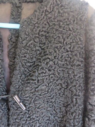 LADIES REVERSIBLE LAMBSWOOL & SUEDE COAT REVILLON BOUTIQUE SAKS-FIFTH AVENUE..R - Picture 6 of 18
