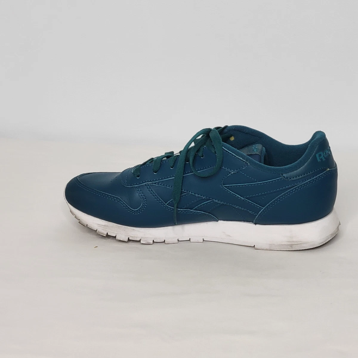 Teal clearance reebok classics
