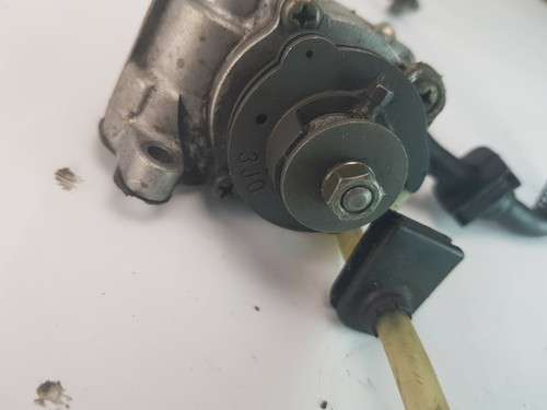 YAMAHA DT125 DT 125 OIL PUMP ASSY USPAT 3J0 - Picture 6 of 12