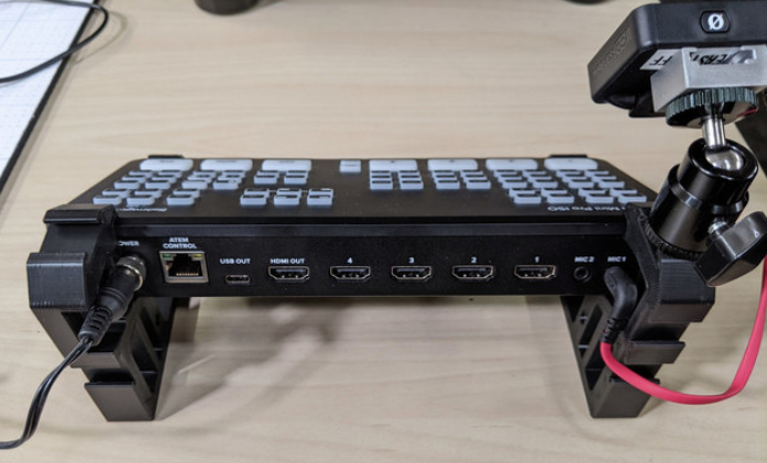 Blackmagic ATEM Mini / Mini Pro Stand With Accessory Shoe Blackmagic ATEM Mini / Mini Pro Stand With Accessory Shoe