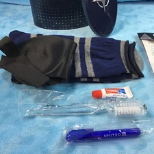 United Airlines Travel Kit Polaris First Business Class Toiletries Amenities Tin