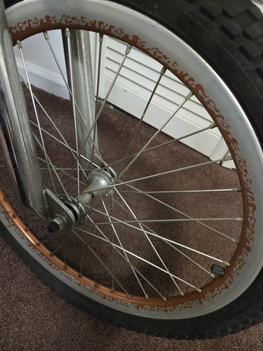 Odyssey T1000 Wheel set Red Sealed Bearing Suzue Hubs Mid School Bmx Racing - Picture 4 of 6