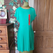 Chaps Green Crewneck Knit Dress Size Medium | Tie Waist | New With Tags