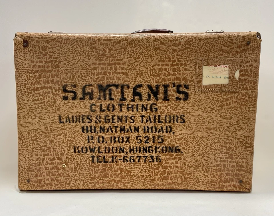 Maleta de colección Samtani’s Tailors Hong Kong años 50 - imitación cuero, cuadros azules Foto 2 de 4