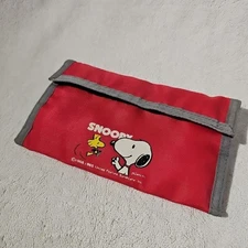 Vintage Quantasia Red Nylon Wallet Snoopy Woodstock Hook & Loop 1960s