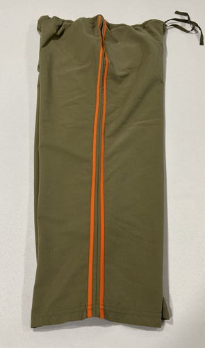 New York & Company Pantaloni sportivi verdi cropped elastico in vita con coulisse grande - Foto 10 di 13