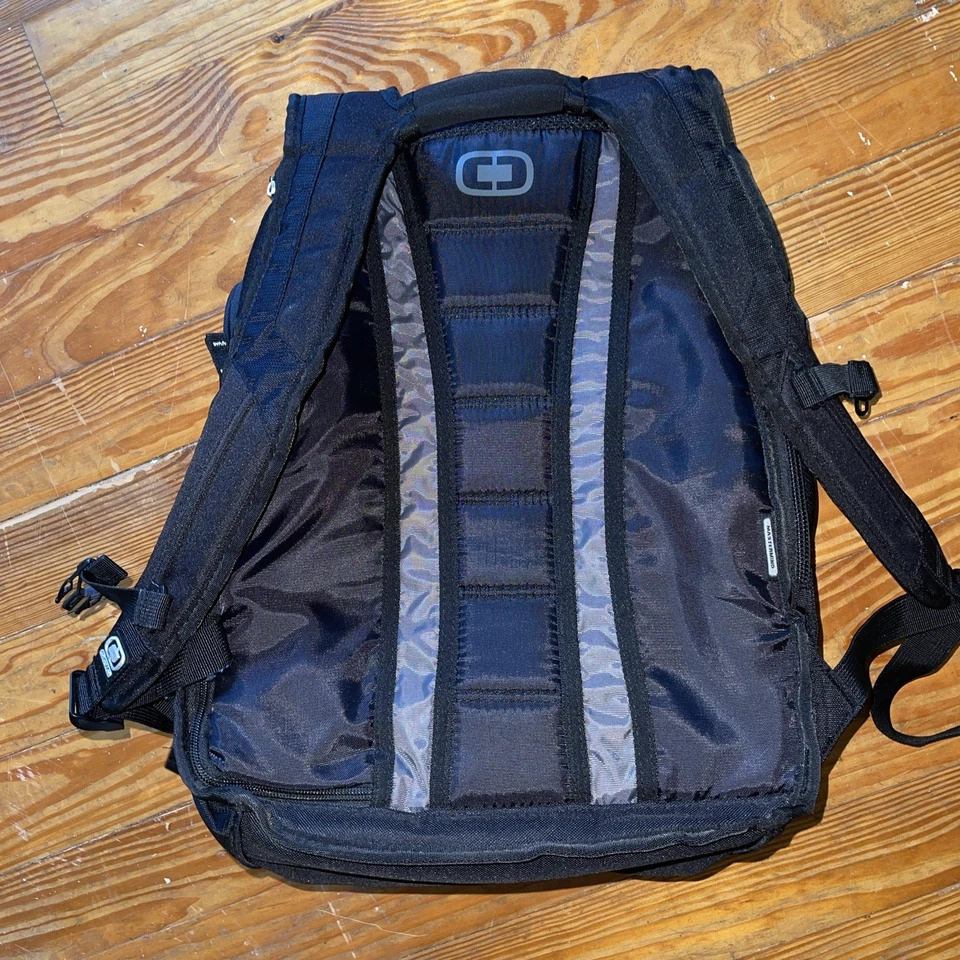 Mochila OGIO Tech Budweiser 29 Kevin Harvick NASCAR USADA EN EXCELENTE ESTADO Foto 4 de 4