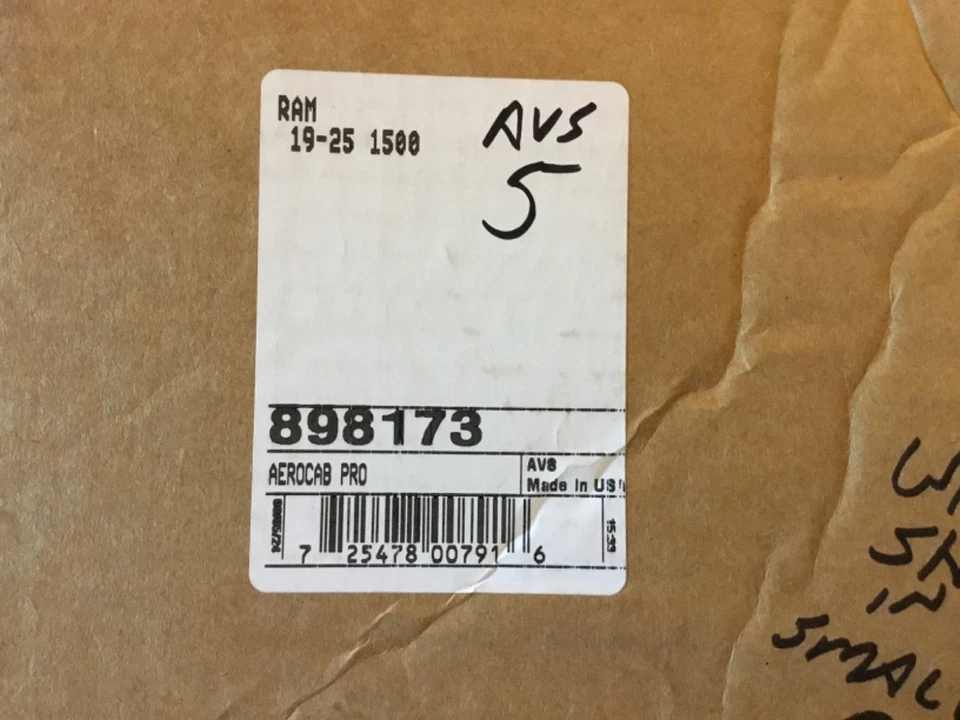 AVS 898173 AeroCab Pro Marcador Cabina Luz Visera Texturizada Negra para Ram seleccionada Foto 3 de 4