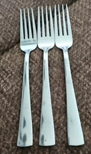 Oneida Avery Dinner Forks lot of 3 Stainless Steel 8"