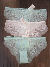 3-PACK SOMA BREATHTAKING LACE CHEEY BIKINI PANTIES BROOK GREEN/ IVORY SIZE SMALL