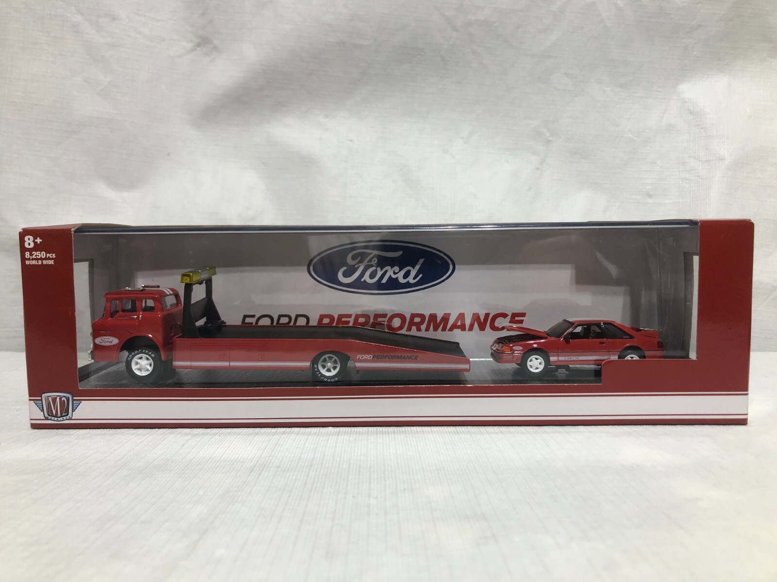 Ford C600 1966 Muscle Machines Con Ford Mustang SVT Cobra 1993 - Foto 10