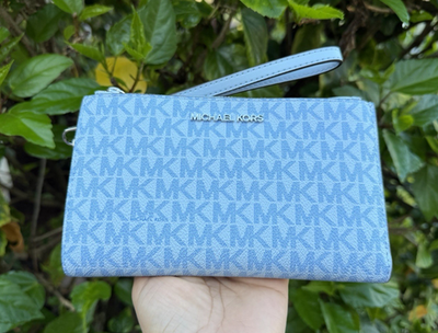 MICHAEL KORS ジッパー付きケース Michael Kors Jet Set Travel Double Zip Large Phone Wallet MK Pale