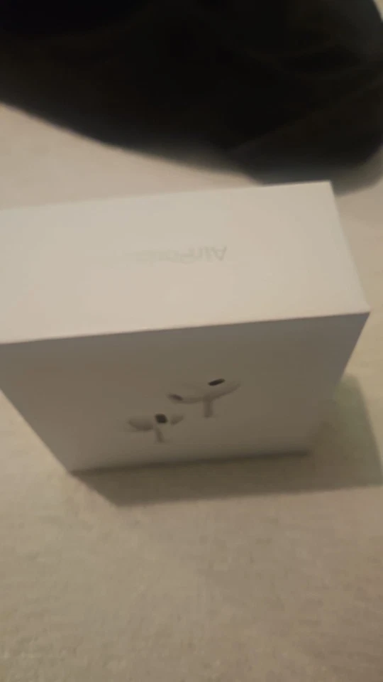 Ecouteurs APPLE AirPods 4 ANC - Photo 3/3