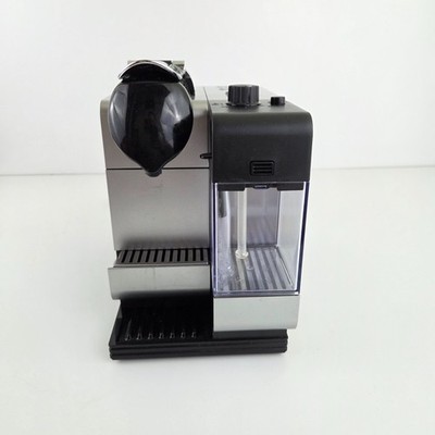 Nespresso Gray Delonghi Lattissima EN520SL Capsule Espresso Maker + Milk Frother