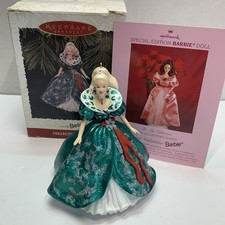 1995 Barbie Hallmark Keepsake Ornament: Holiday Barbie Collector  s Series 3