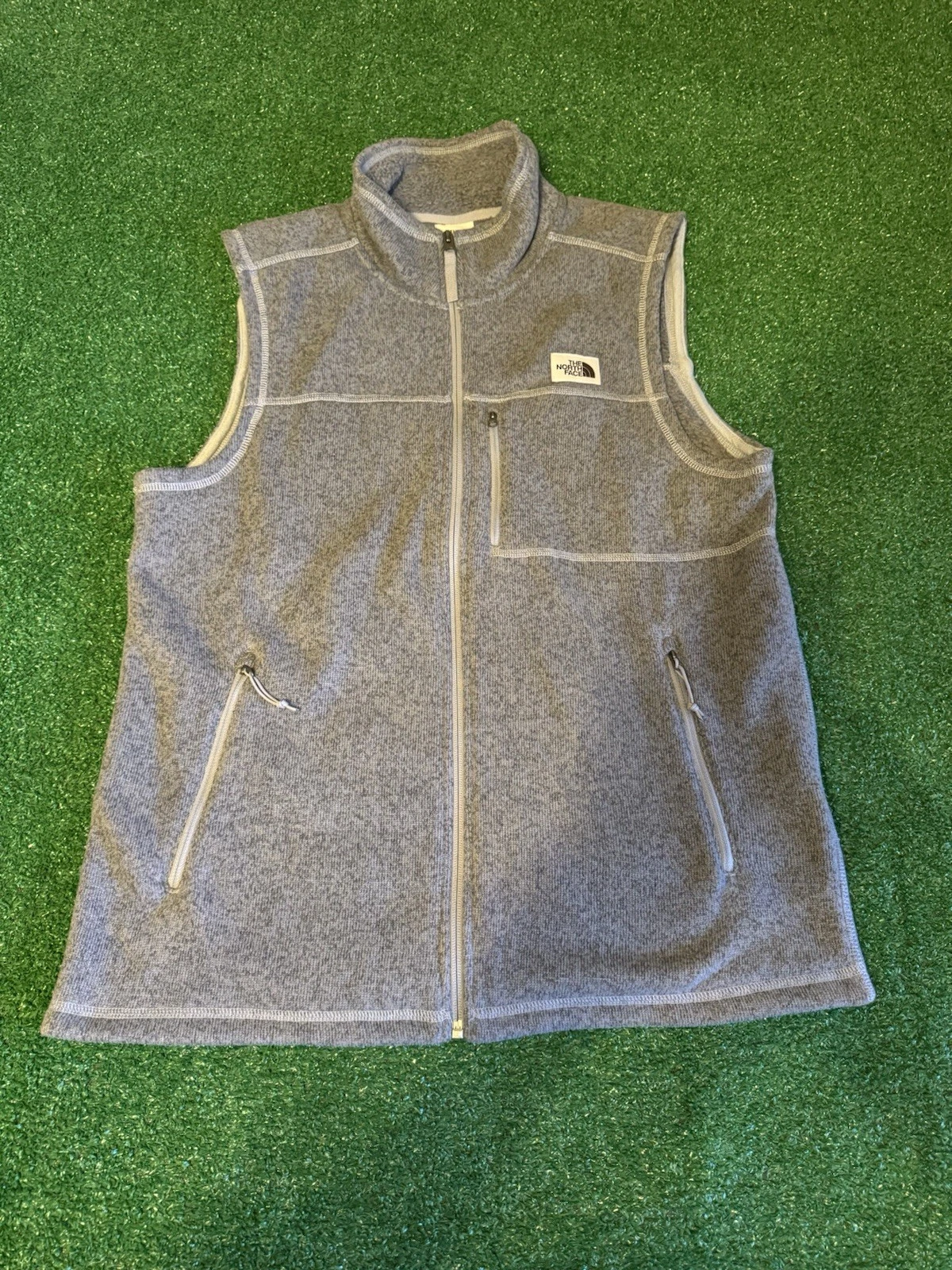 The North Face Vest Mens-LARGE Gray Fleece Full Zip Pockets Warm Outdoor Casual