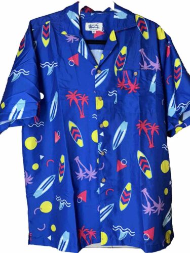 Men's tropical short sleeve button up shirt Size medium