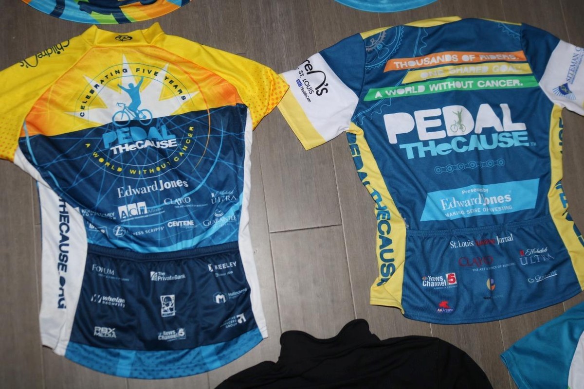 Lot De 11 Maillots De Cyclisme Femme (Primal, Pearl Izumi, Etc.) - Tailles S à XL - Occasion Propre