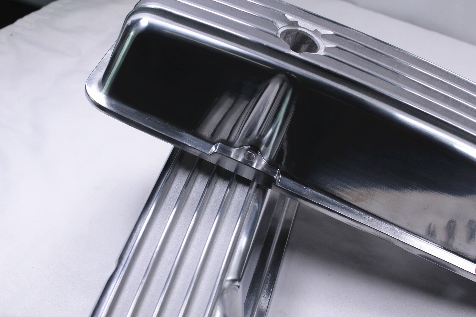 5886 SBC Chevy 350 Aluminum Tall Retro Finned Valve Covers and 15"Air