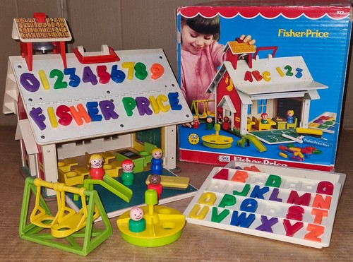 Vintage 70's Fisher-Price Little People #923 Play Family SCHOOL 100% Complete - Photo 2/16