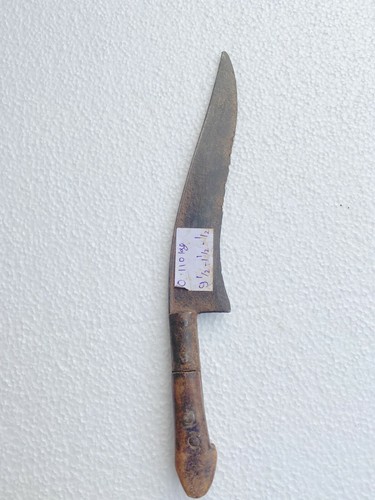 Antique Old Rare Hand Crafted Iron Blade Dagger Knife Khanger With Horn Hilt - 第 4/5 張圖片