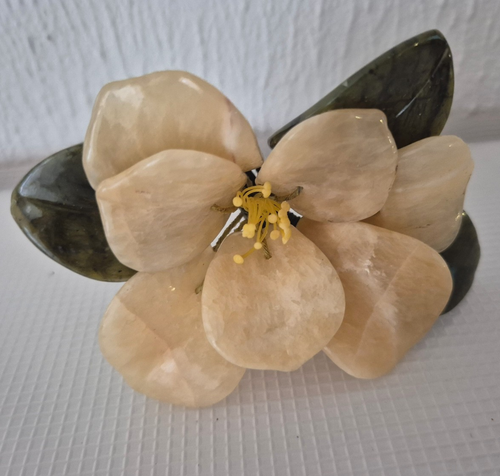 Edelsteinblüte Orangencalcit und Jade Bärbel Drexel