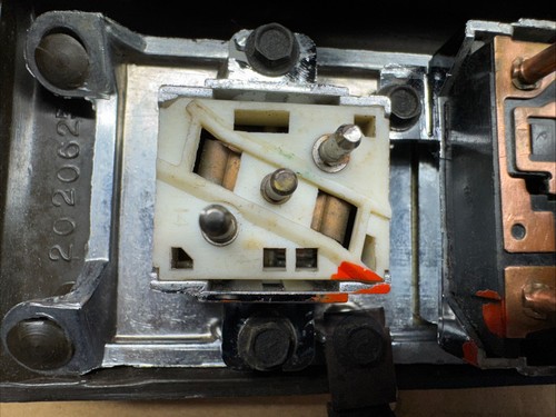 1981 CADILLAC DEVILLE WINDOW SWITCH BEZEL LH LEFT DRIVERS SIDE - Bild 10 von 19