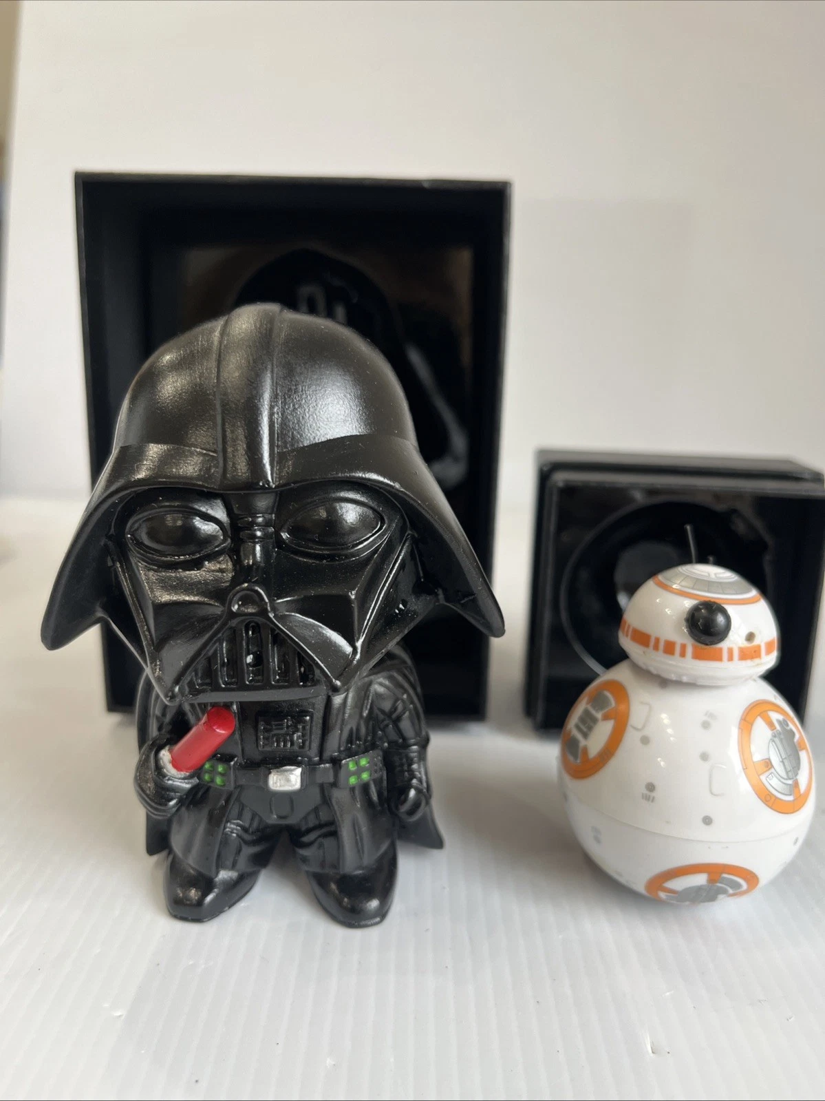STAR WARS DARTH VADER And BB8 HERB GRINDER Spice Tobacco Hemp Smoke Gift Bundle