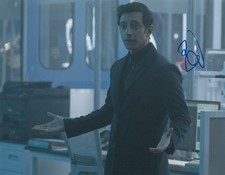 Rogue One: Authentic Hand Signed Riz Ahmed 10x8 Photo SEE VIDEO PROOF [19691]