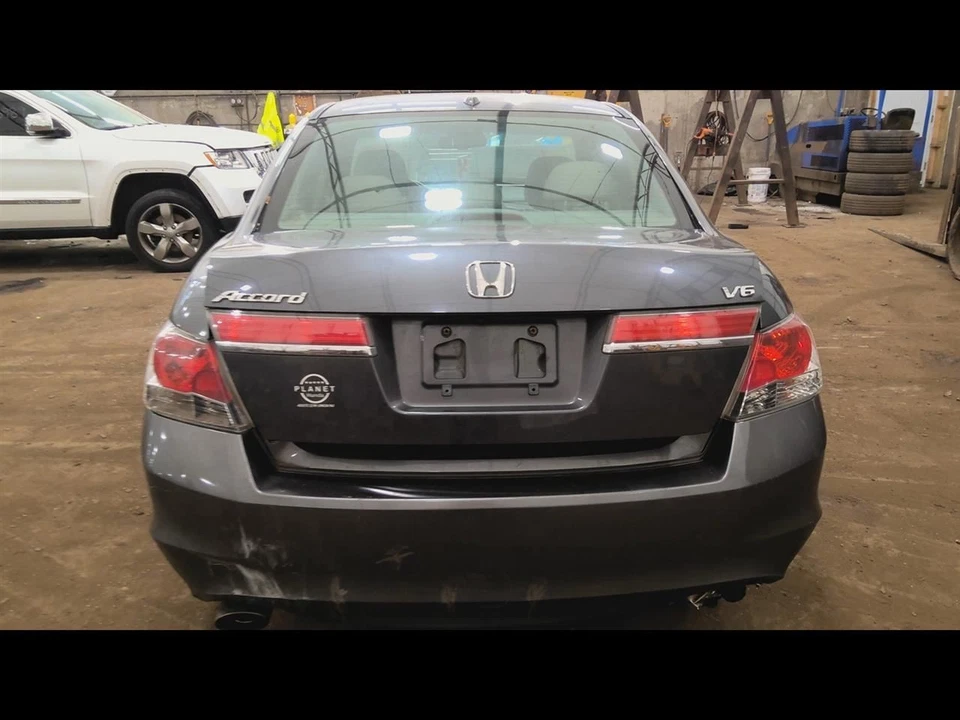 Passenger Right Caliper Rear Fits 11-14 TSX 6848479 - Image 2 of 4