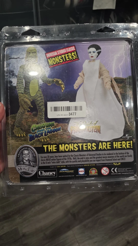 Universal Monsters Creature from the Black Lagoon 8" Retro Cloth Figure Diamond - Image 2 of 2