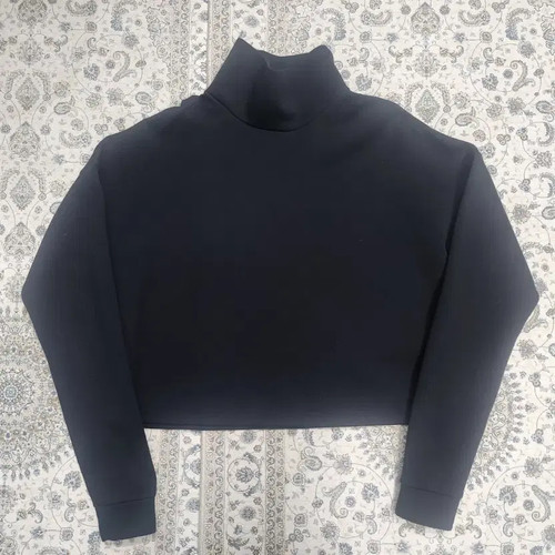 COS COS Long-Sleeve Cropped T-Shirt M (Fits up to 88)