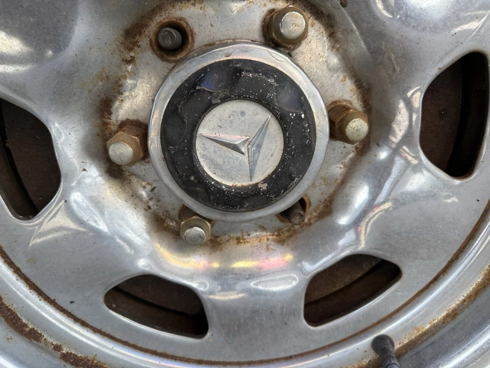  *RARE* 1970's 80s Toyota 60 Series Land Cruiser FJ60 Center Caps OEM - Image 3 of 4