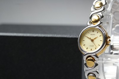 Vintage 1992 N MINT Seiko Tisse 4N21-0660 Two-Tone Quartz Womens